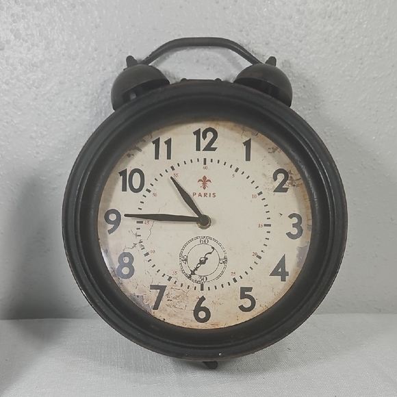 Hobby Lobby Round Black & Cream Vintage Wall Clock 12x9x2.5 - Picture 1 of 9